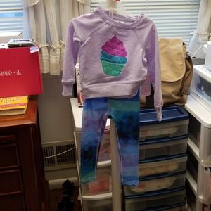 toddler warm up jogging outfit to match her Mom